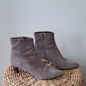 AGL Womens Grey Suede Leather Pointed Toe Ankle Boots 2" Heels  SIZE 38 FITS 7